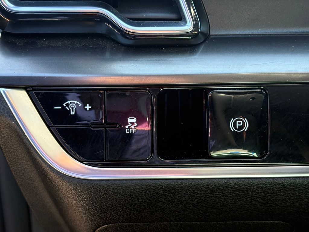 2025 Kia Sportage EX Silver at Shottenkirk Kia Fort Bend