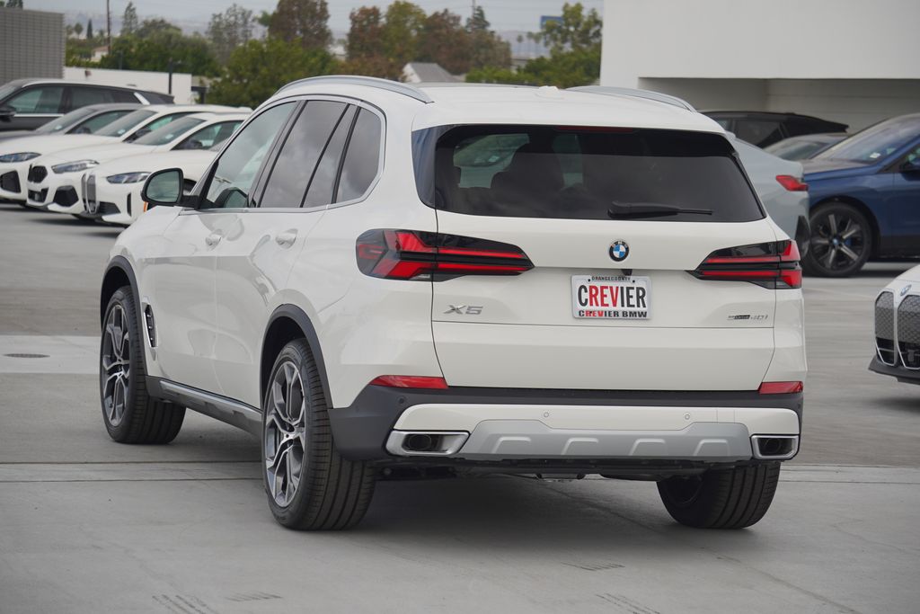 2025 BMW X5 sDrive40i 7