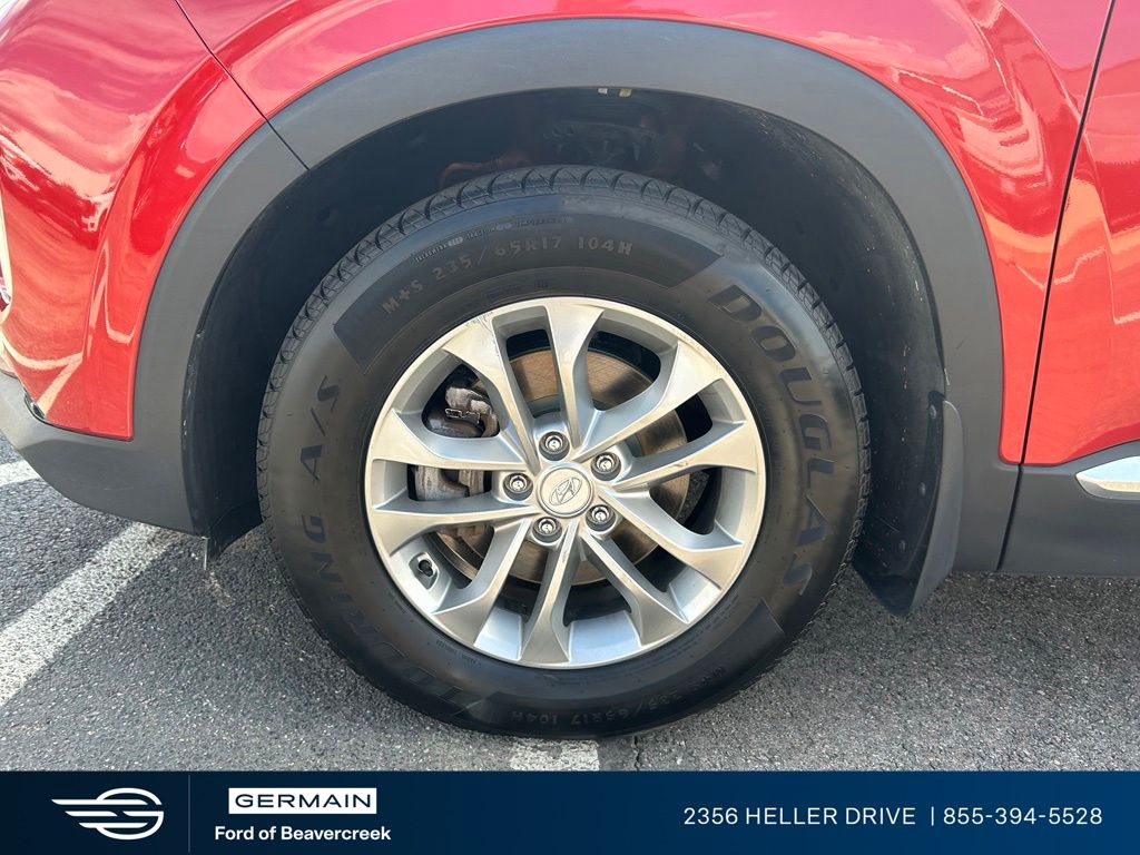 Used 2020 Orange Hyundai SE image 12