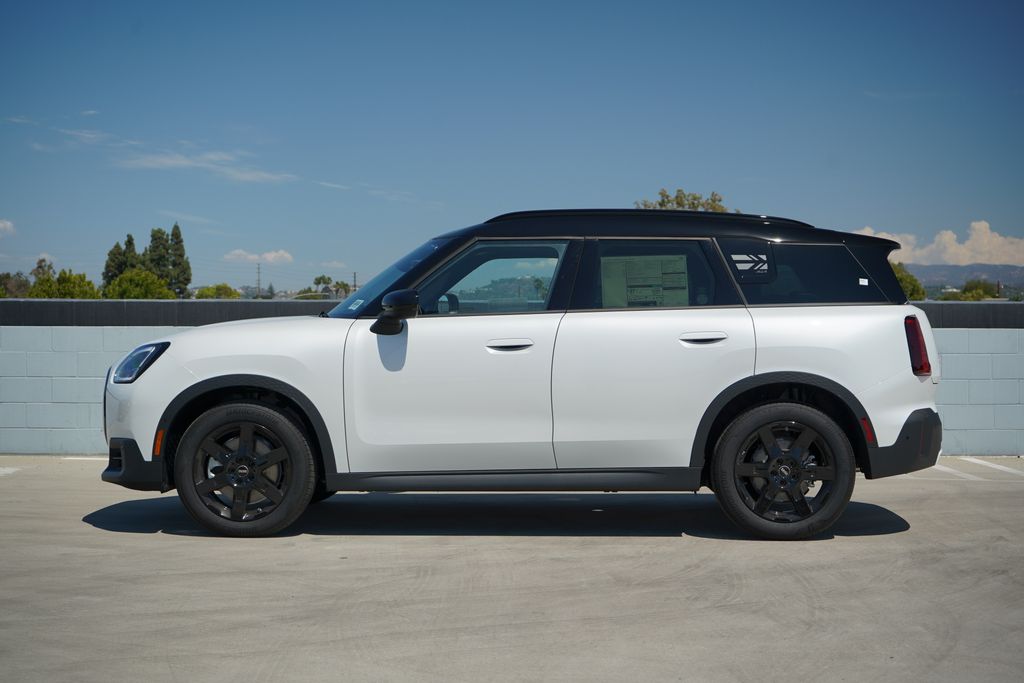 Thumbnail: 2026 MINI Cooper Countryman - 3