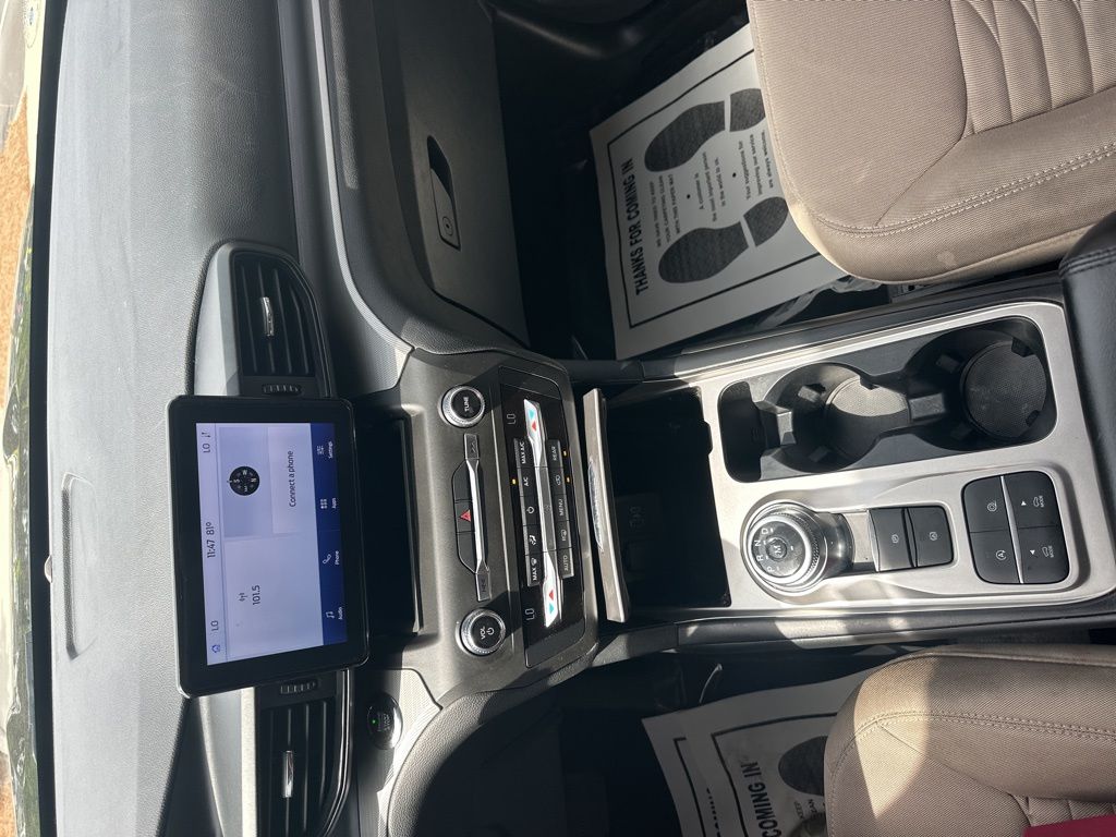 2020 Agate Black Metallic Ford Explorer XLT RWD SUV