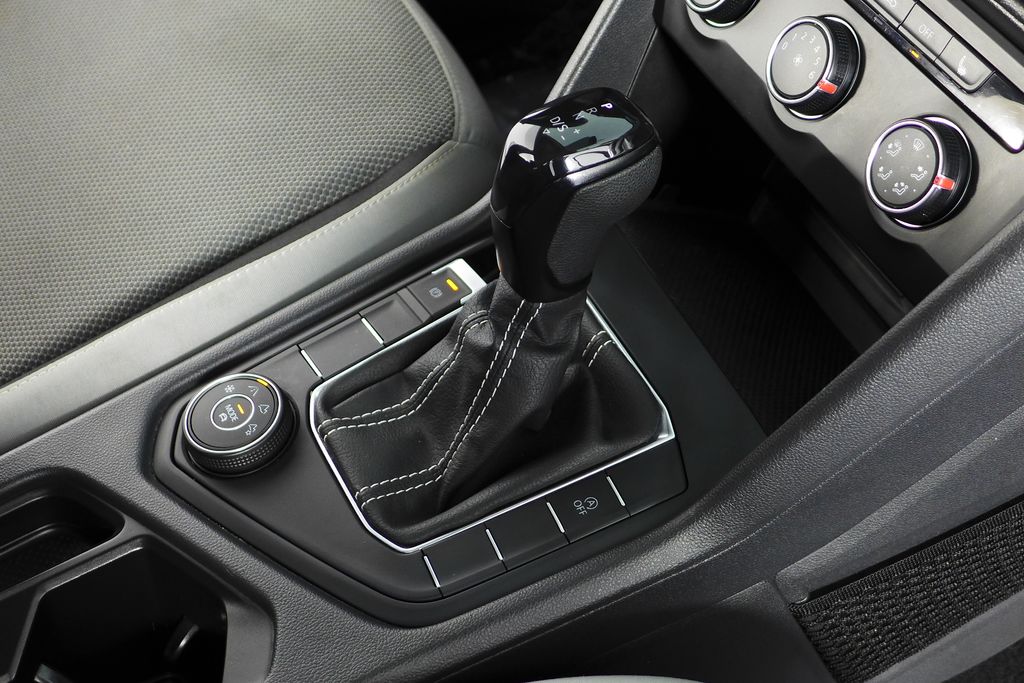 2022 Volkswagen Taos S 15