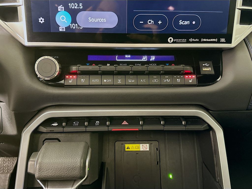 Thumbnail: 2024 Toyota Sequoia - 15