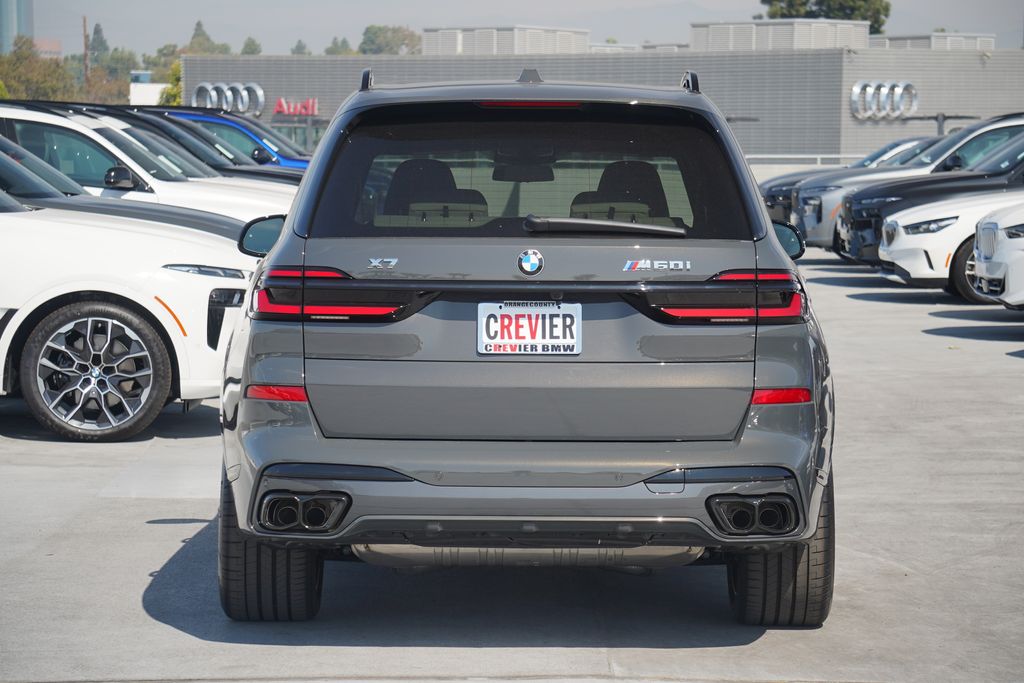 2025 BMW X7 M60i 5