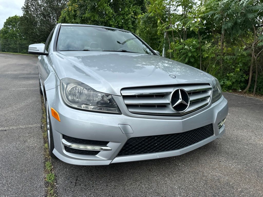 2013 Mercedes-Benz C-Class C250 Luxury's photo