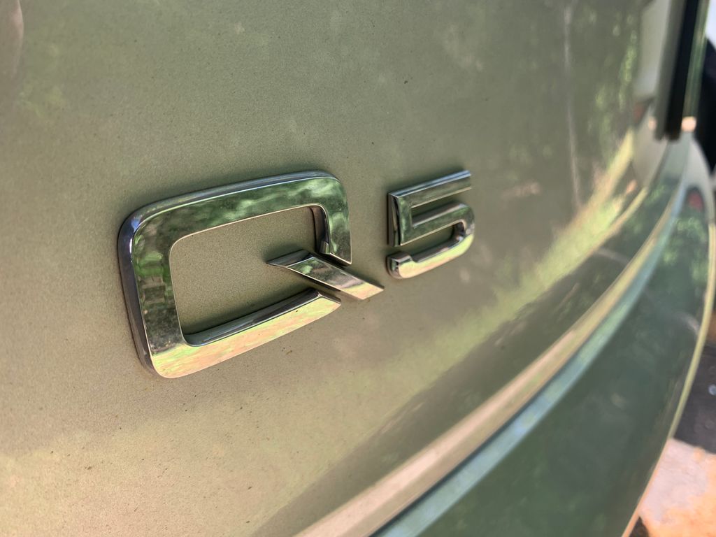 Thumbnail: 2020 Audi Q5 - 6