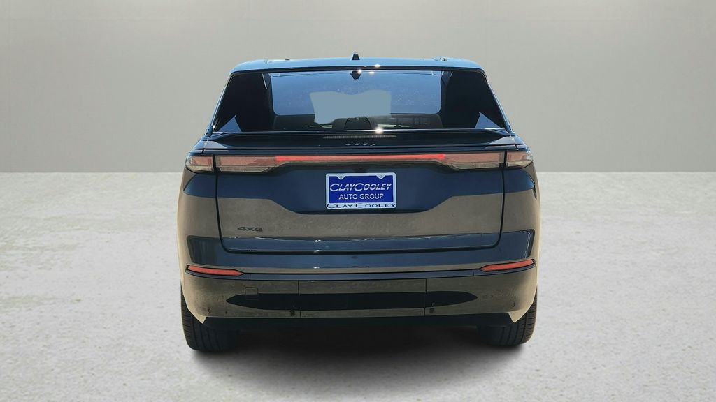 2025 Jeep Wagoneer S