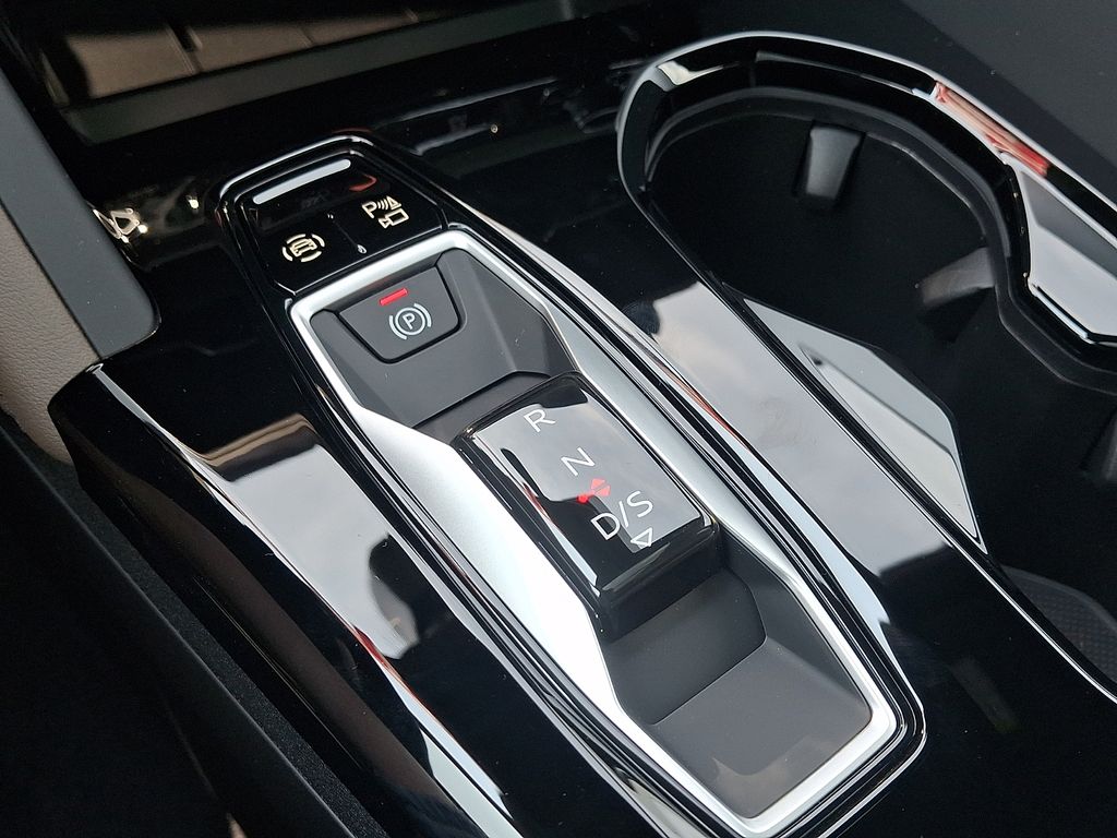 Thumbnail: 2026 Audi Q5 - 13