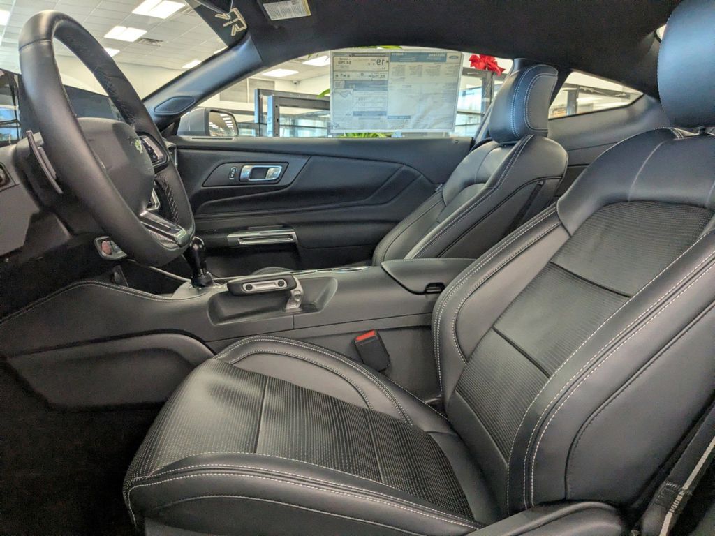 2025 Ford Mustang RTR