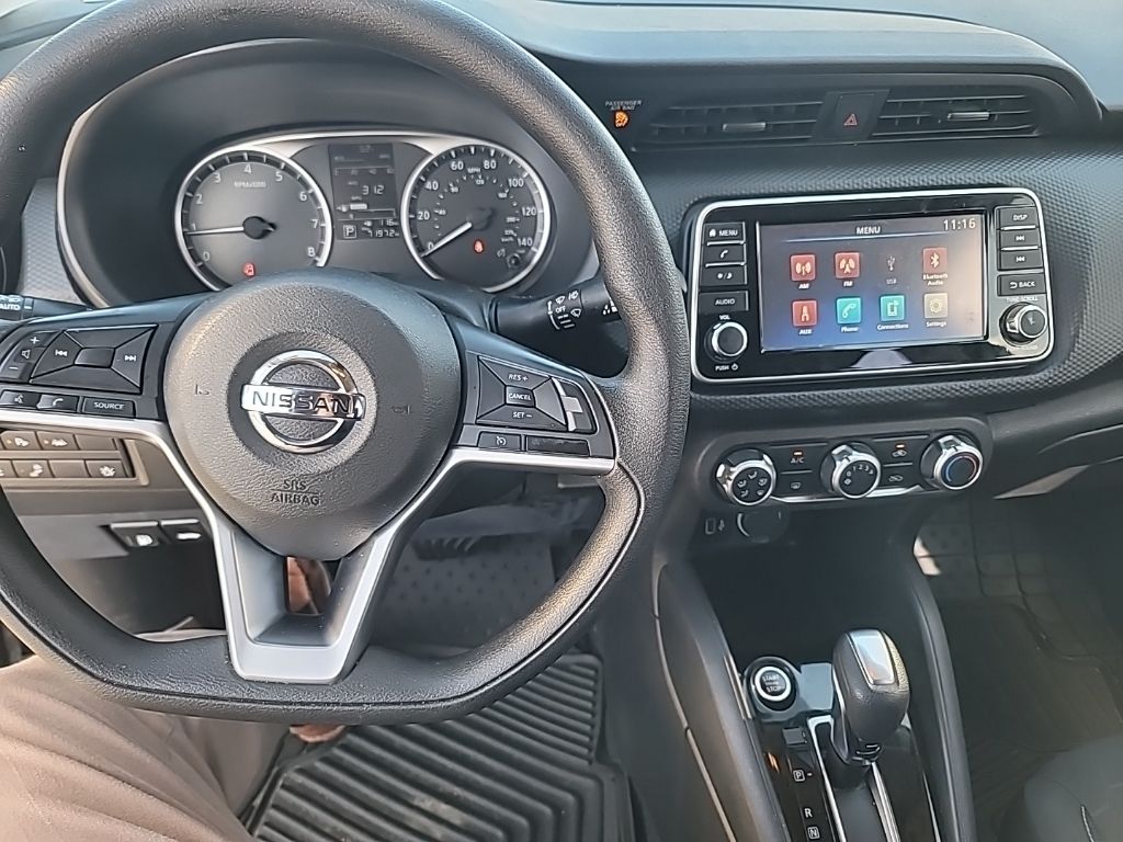 2021 Nissan Kicks S 9