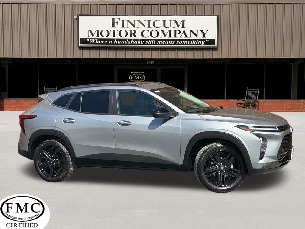 Sterling Gray Metallic 2024 Chevrolet Trax Activ FWD SUV / Crossover Front-Wheel Drive 6-Speed Automatic