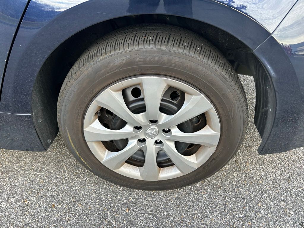 Thumbnail: 2025 Toyota Corolla - 9