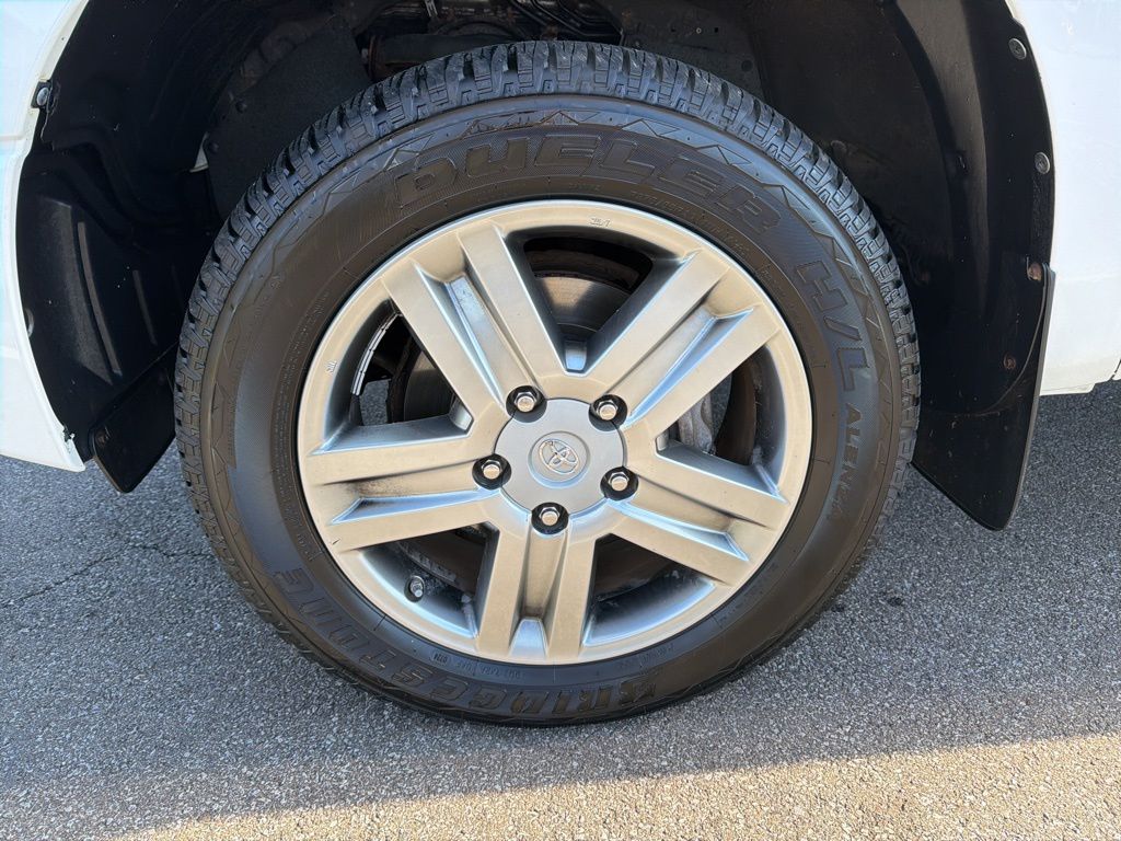 Thumbnail: 2012 Toyota Tundra - 9