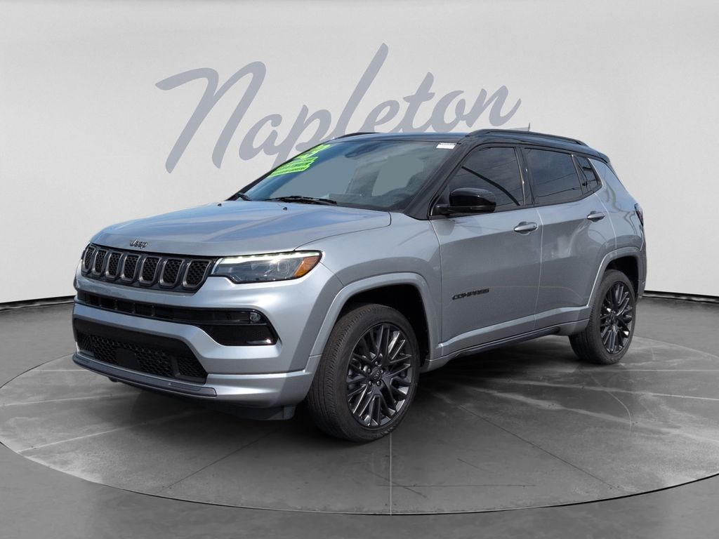 Billet Silver Metallic Clearcoat 2023 Jeep Compass SUV / Crossover Four-Wheel Drive 8-Speed Automatic