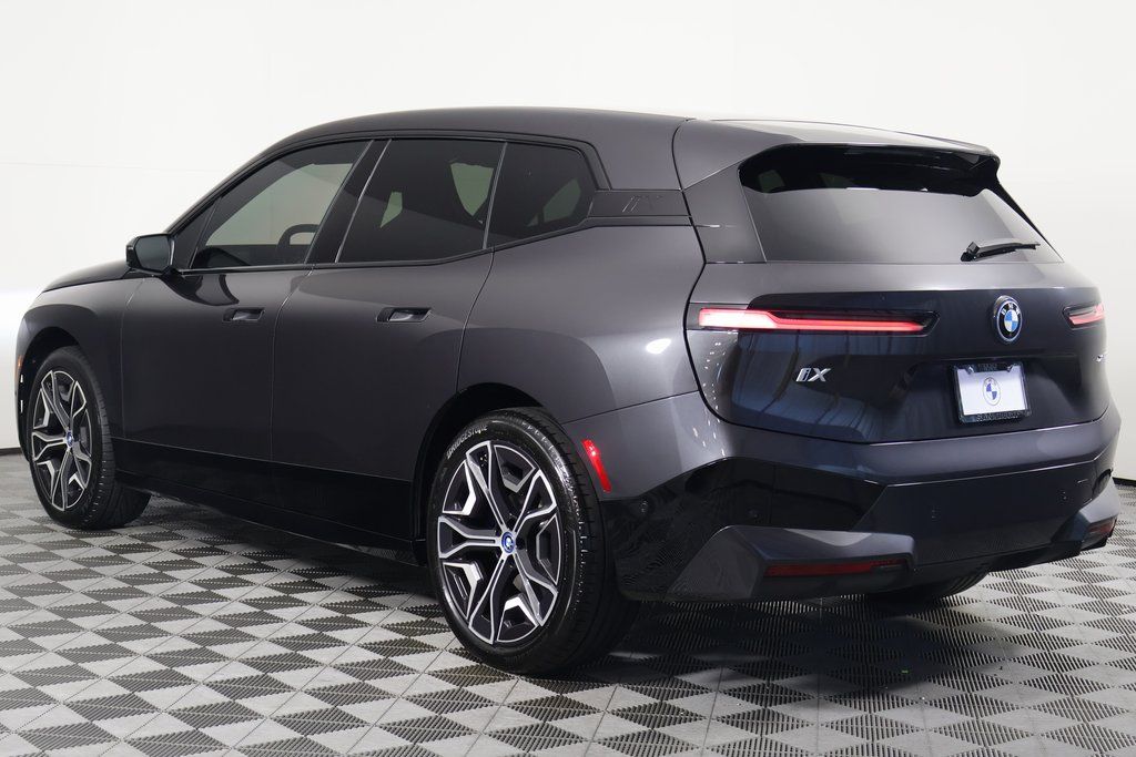 Thumbnail: 2024 BMW iX - 6