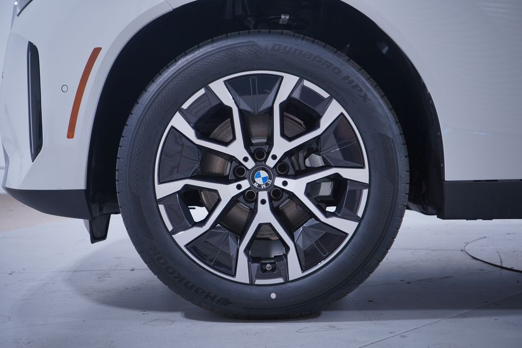 Thumbnail: 2026 BMW X3 - 2