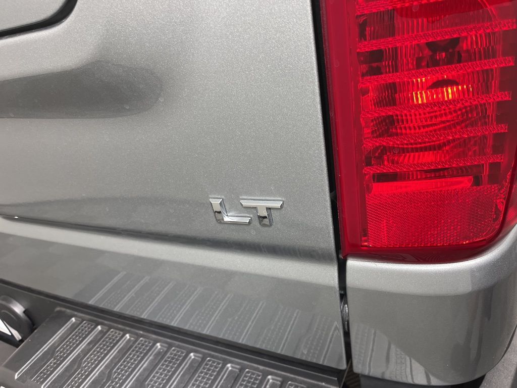 Thumbnail: 2026 Chevrolet Silverado 1500 - 4