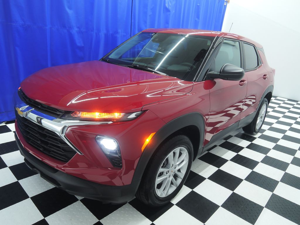 View vehicle photo 3