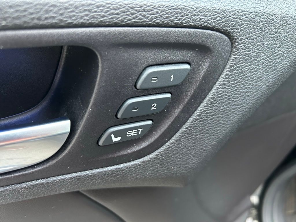 Thumbnail: 2015 Acura TLX - 18