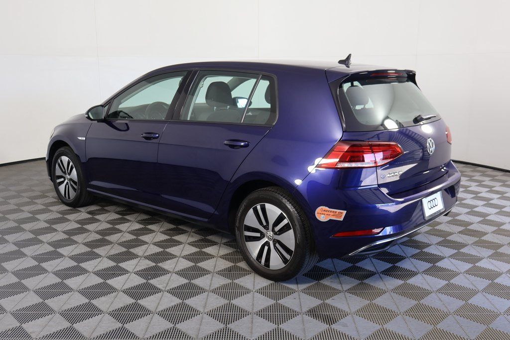 Thumbnail: 2019 Volkswagen e-Golf - 6