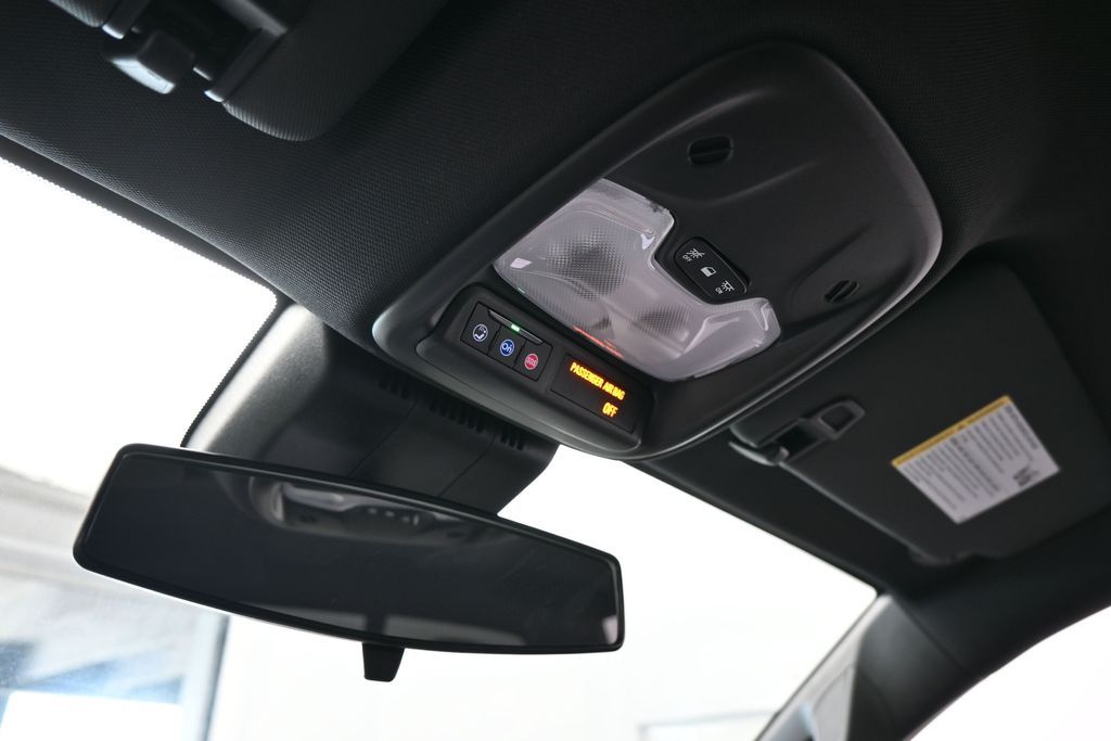 Used 2025 Summit White Chevrolet Trail Boss image 22