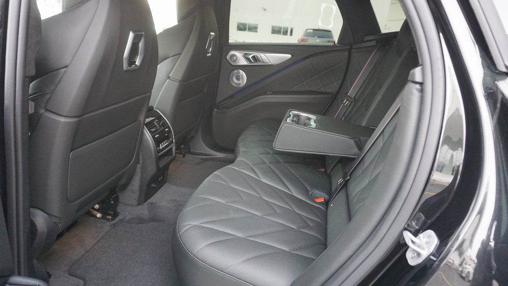 2026 BMW XM Base - Photo 14