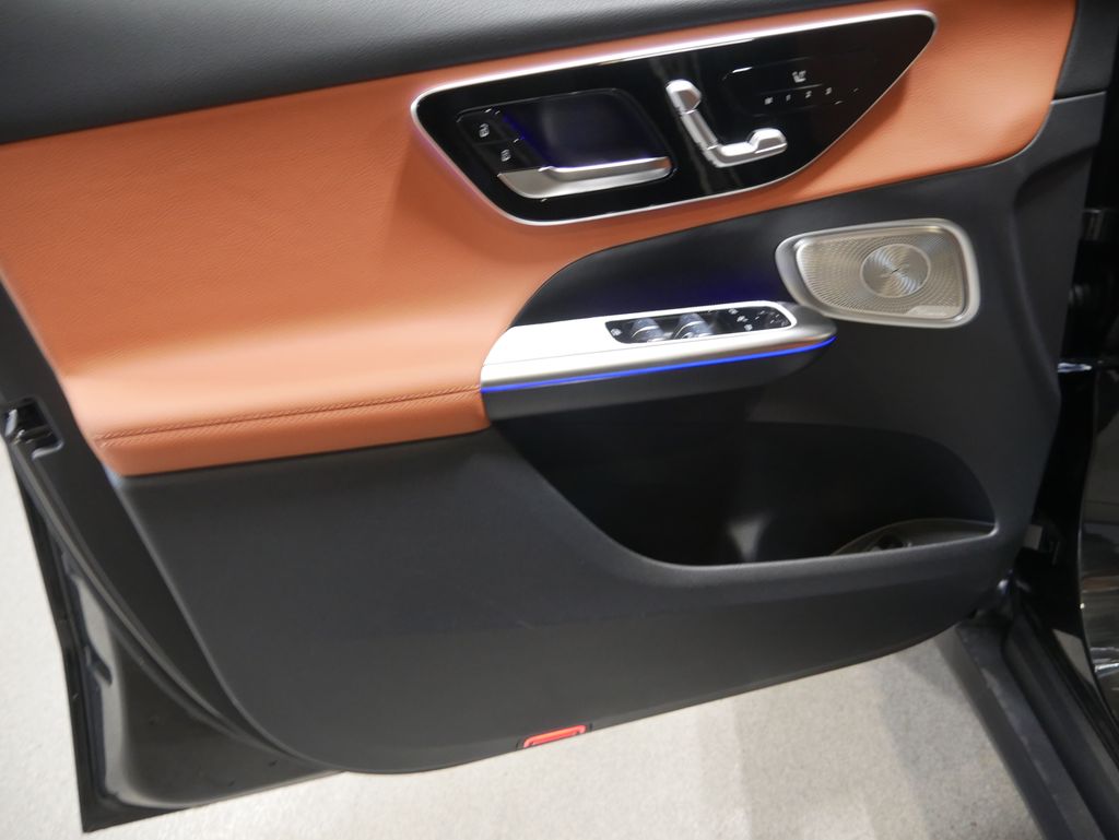 Thumbnail: 2026 Mercedes-Benz GLC - 14