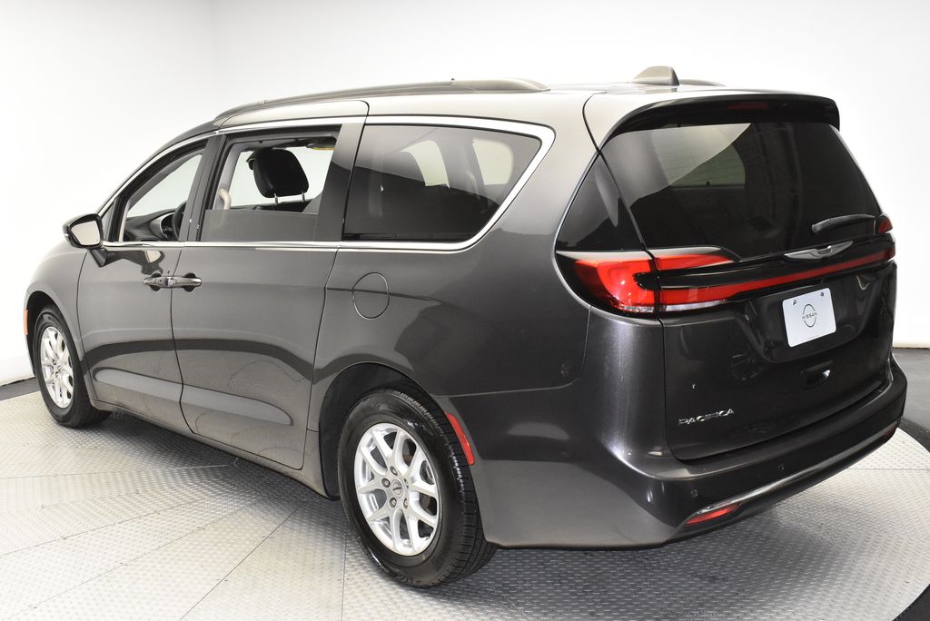 2022 Chrysler Pacifica Touring L 7