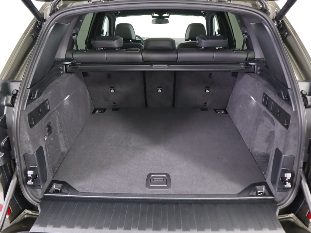 Thumbnail: 2026 BMW X5 - 29