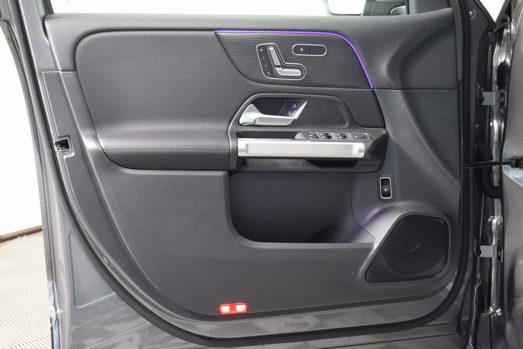 Thumbnail: 2026 Mercedes-Benz GLB - 7