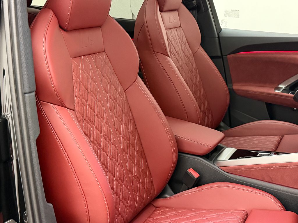 Thumbnail: 2026 Audi SQ5 - 12