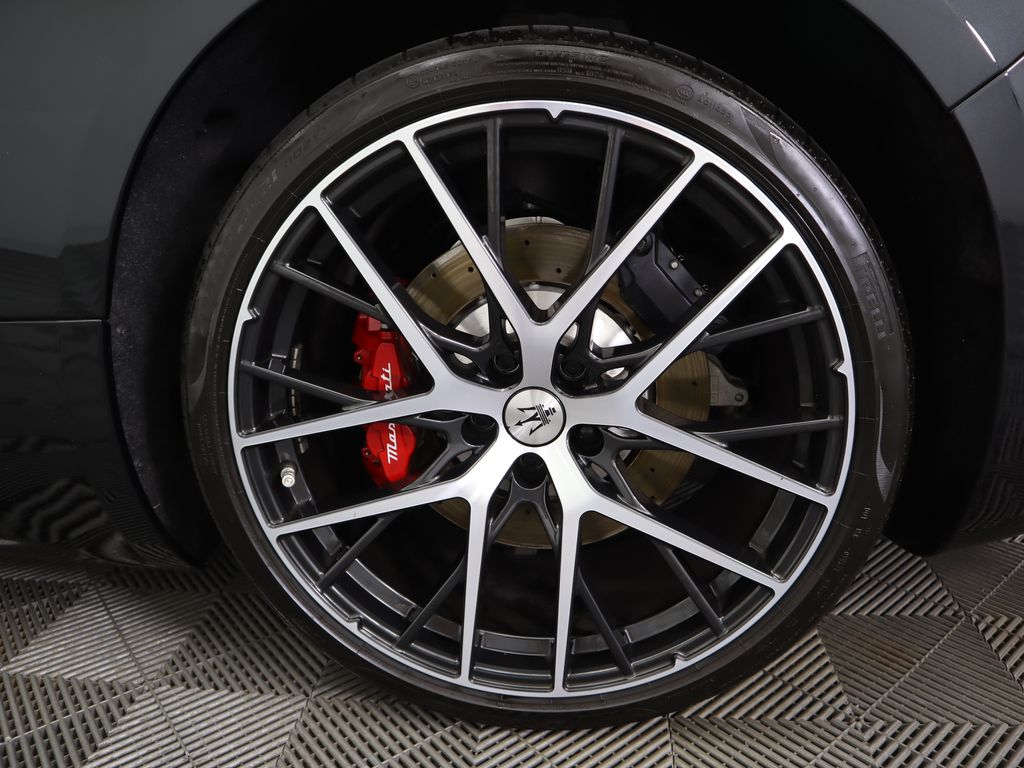 2024 Maserati GranTurismo Trofeo 30