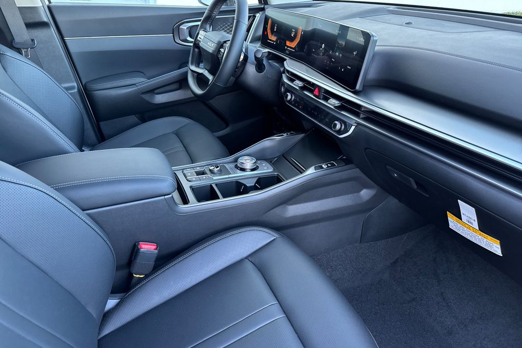new 2026 Kia Sorento Hybrid car, priced at $42,910