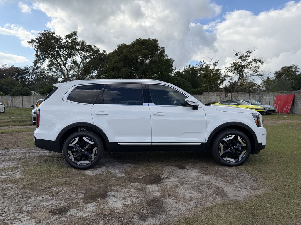 new 2025 Kia Telluride car, priced at $40,031