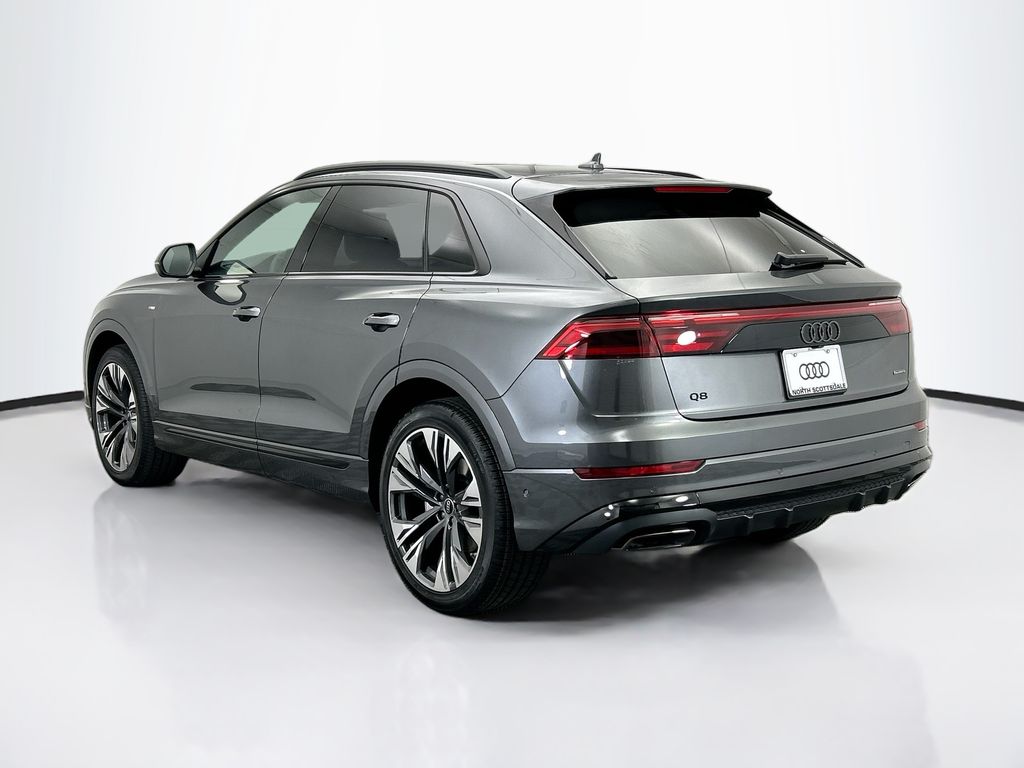 Thumbnail: 2026 Audi Q8 - 7