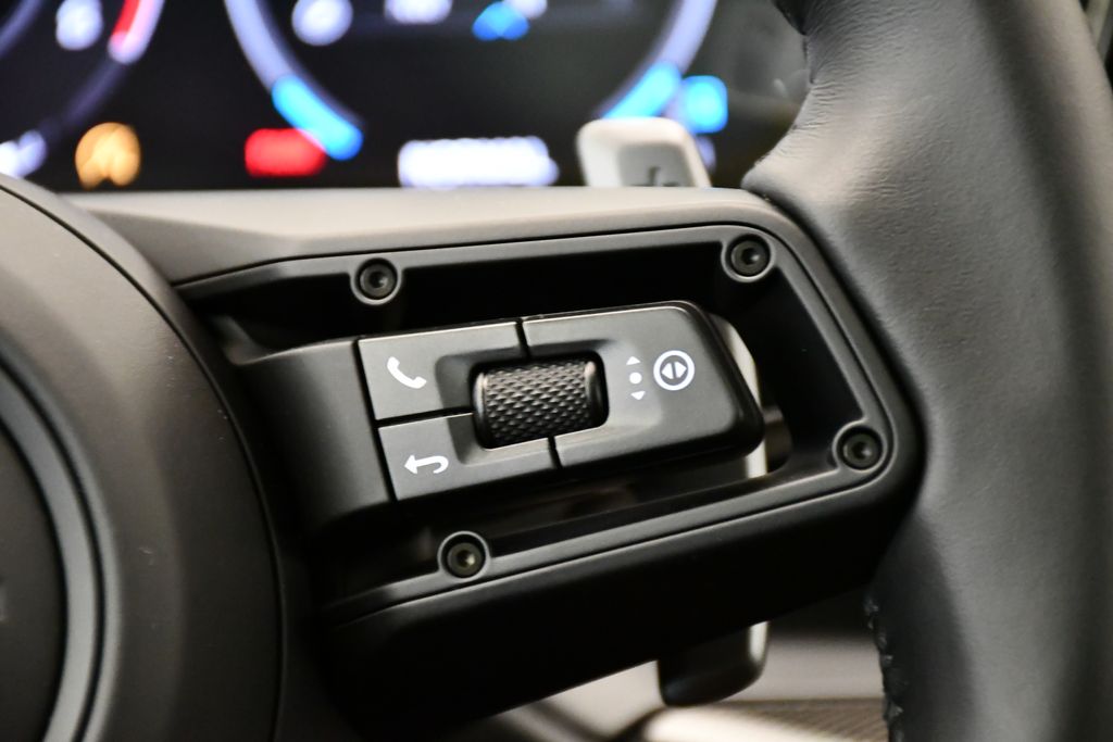 Thumbnail: 2026 Porsche Cayenne - 29