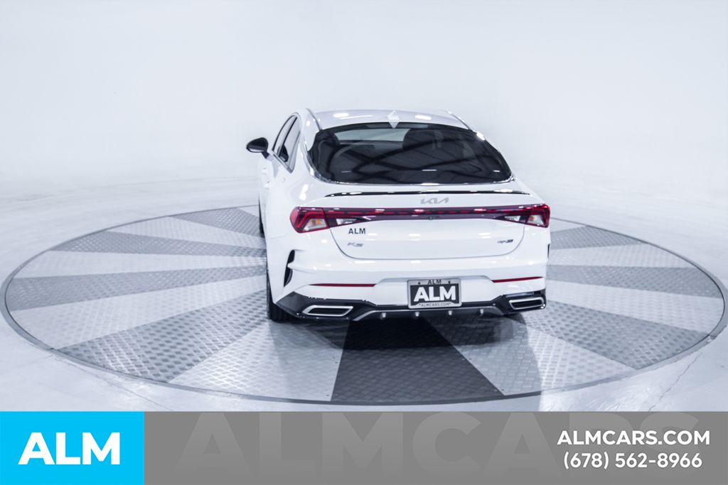 Used 2022 White Kia GT-Line image 8