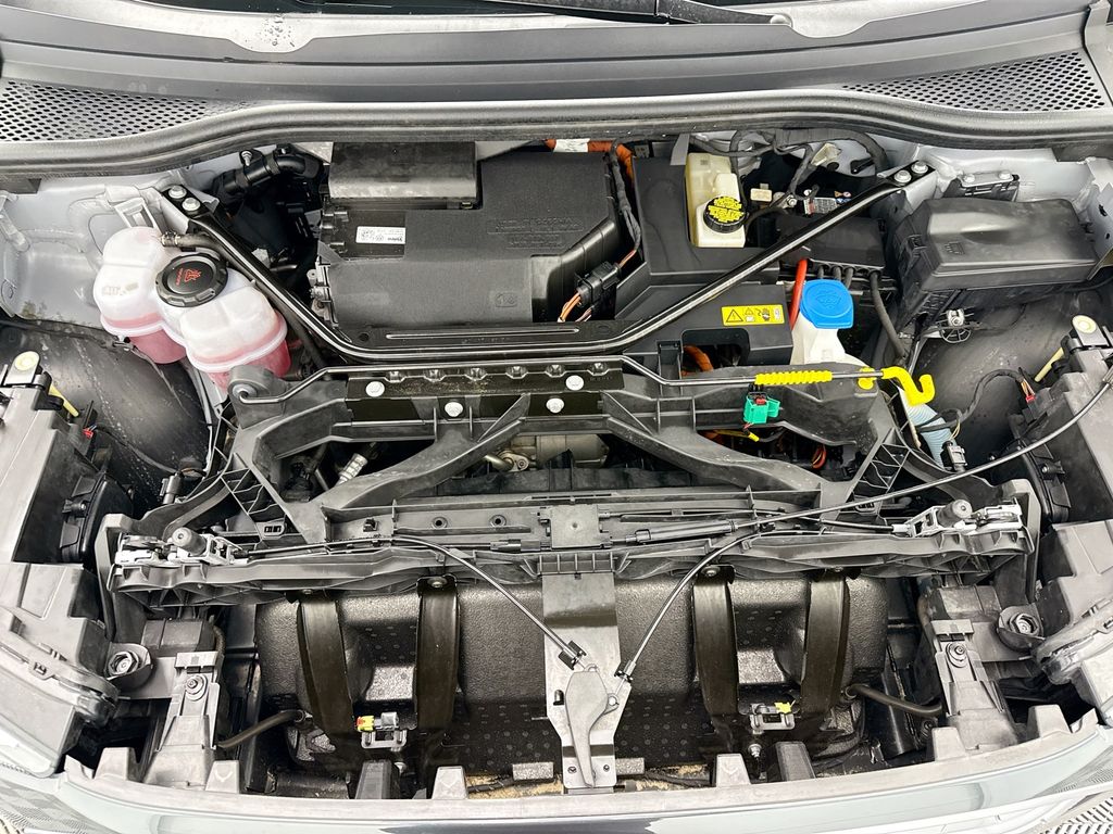 Thumbnail: 2023 Audi Q4 e-tron - 28