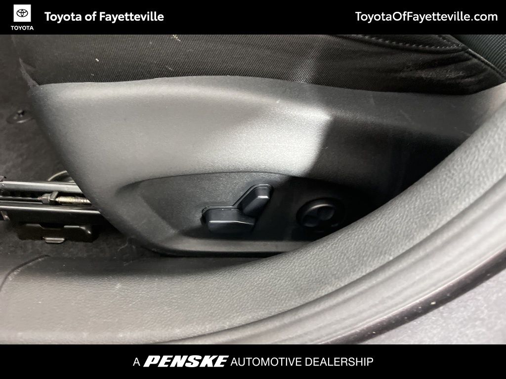 Thumbnail: 2020 Jeep Compass - 23