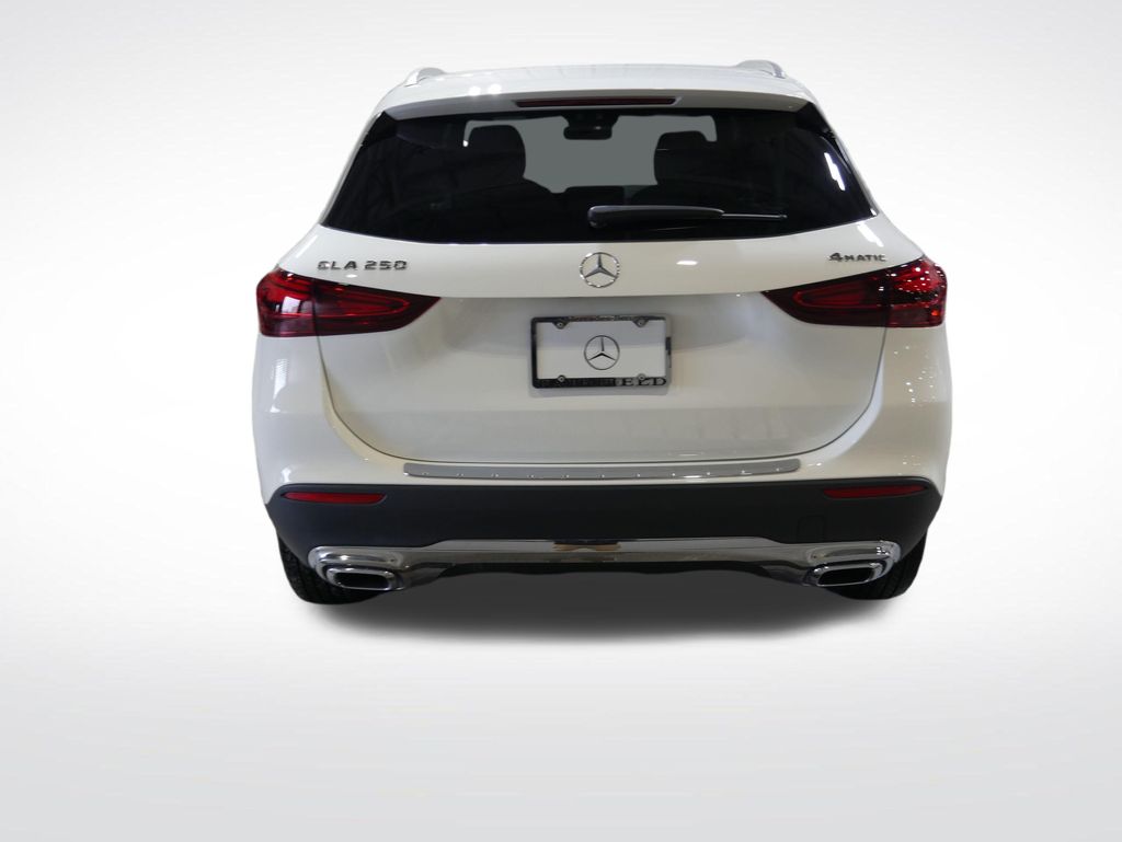 Thumbnail: 2026 Mercedes-Benz GLA - 4