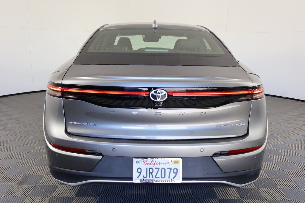 Thumbnail: 2023 Toyota Crown - 5