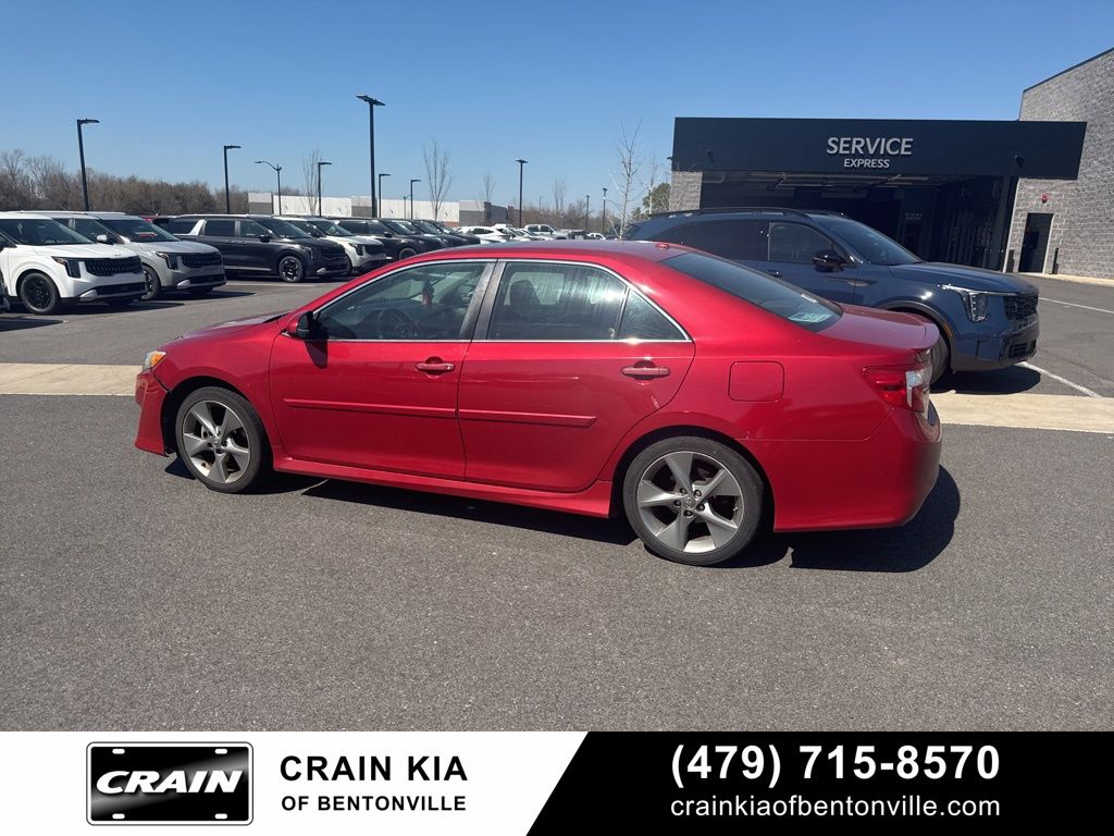 View vehicle photo 3