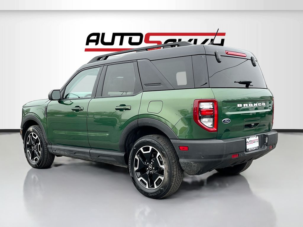 Used 2023 Green Ford Outer Banks image 5