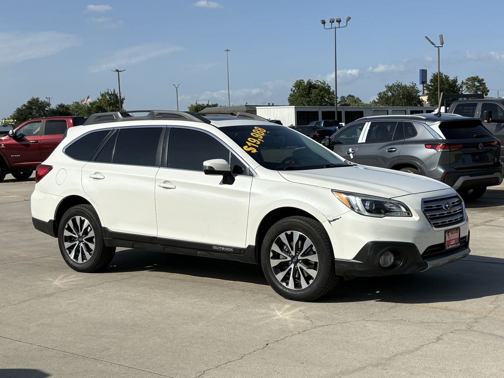 2016 Subaru Outback 2.5i White at Gullo Toyota