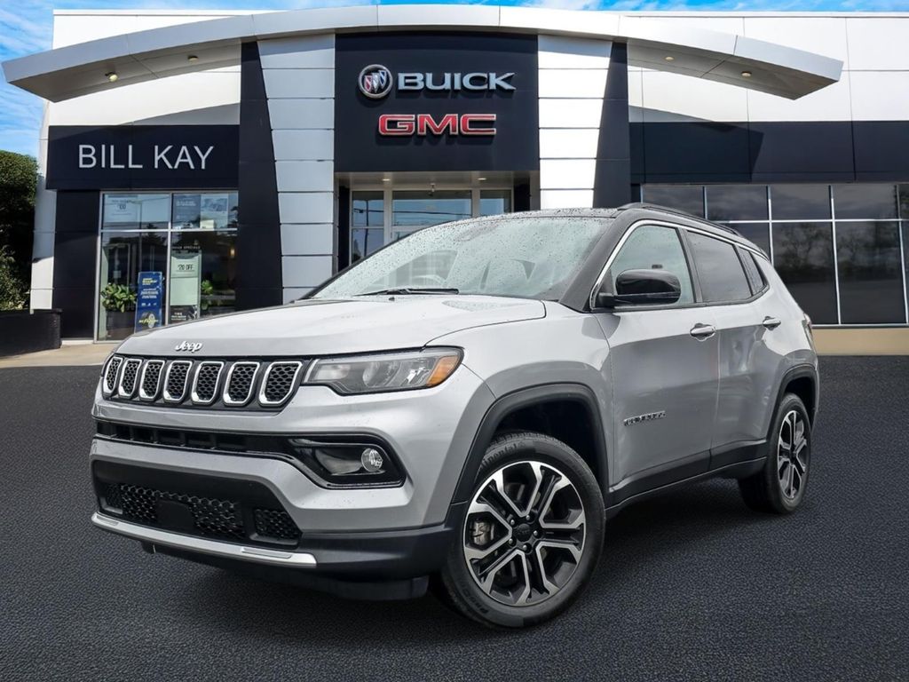 Billet Silver Metallic Clearcoat 2023 Jeep Compass Limited 4WD SUV / Crossover Four-Wheel Drive 8-Speed Automatic