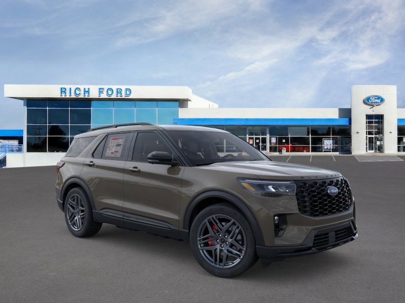 View vehicle photo 7