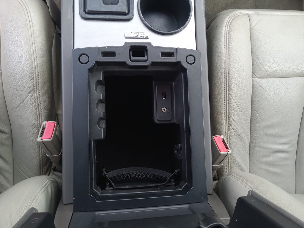 2014 Ingot Silver Metallic Ford Expedition XLT 4X4 SUV