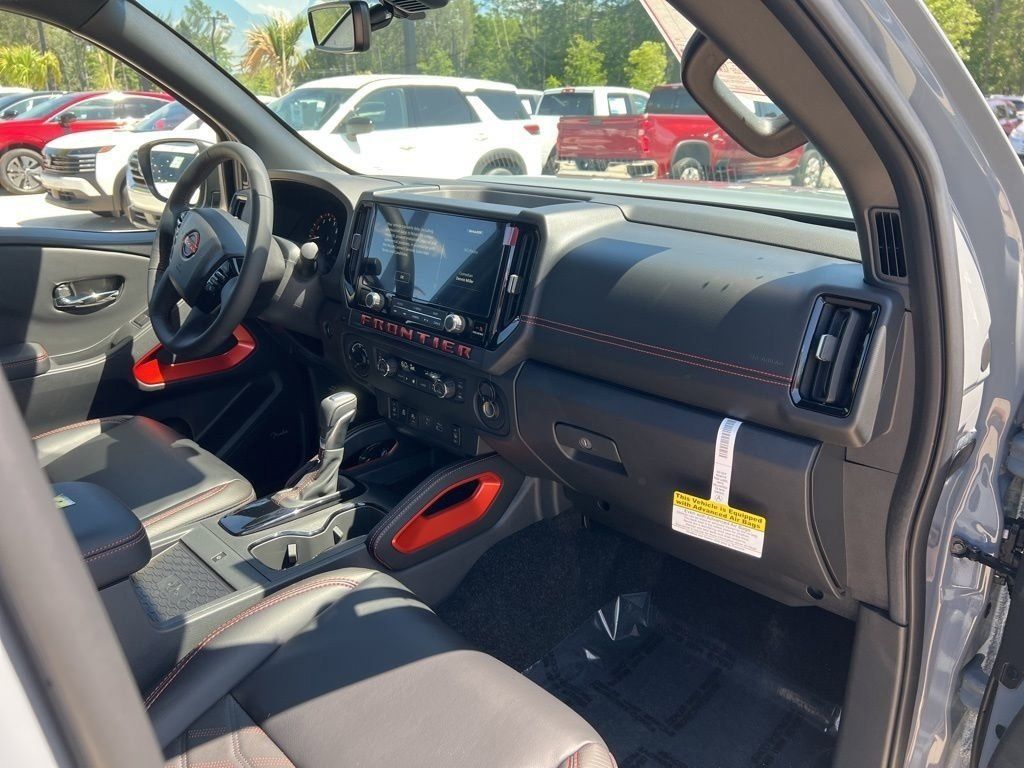 2025 Boulder Gray Pearl Nissan Frontier PRO-4X 4X4 Truck