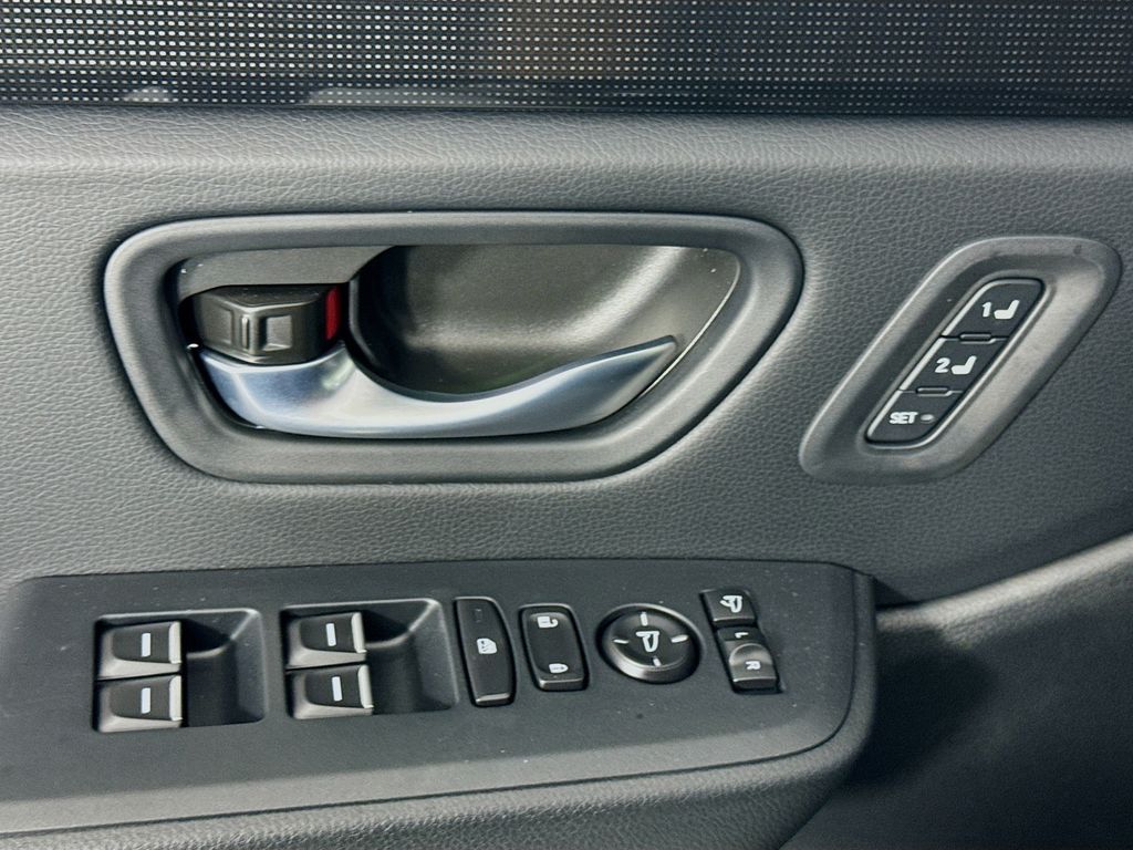 Used Car 2025 Honda Pilot  Black Edition For Sale Under $50,000 In Austin, Texas