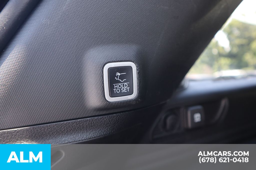 Used 2024 White Jeep 4xe image 22